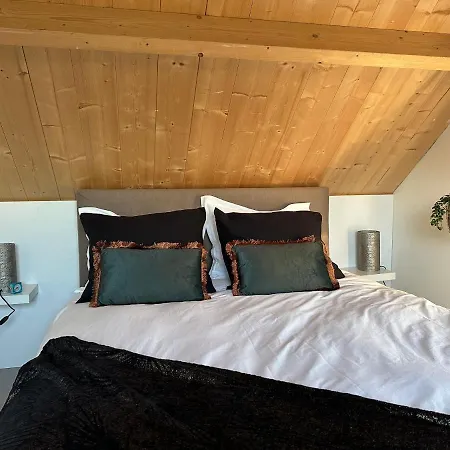 Het Spoel - The Black Barn Villa